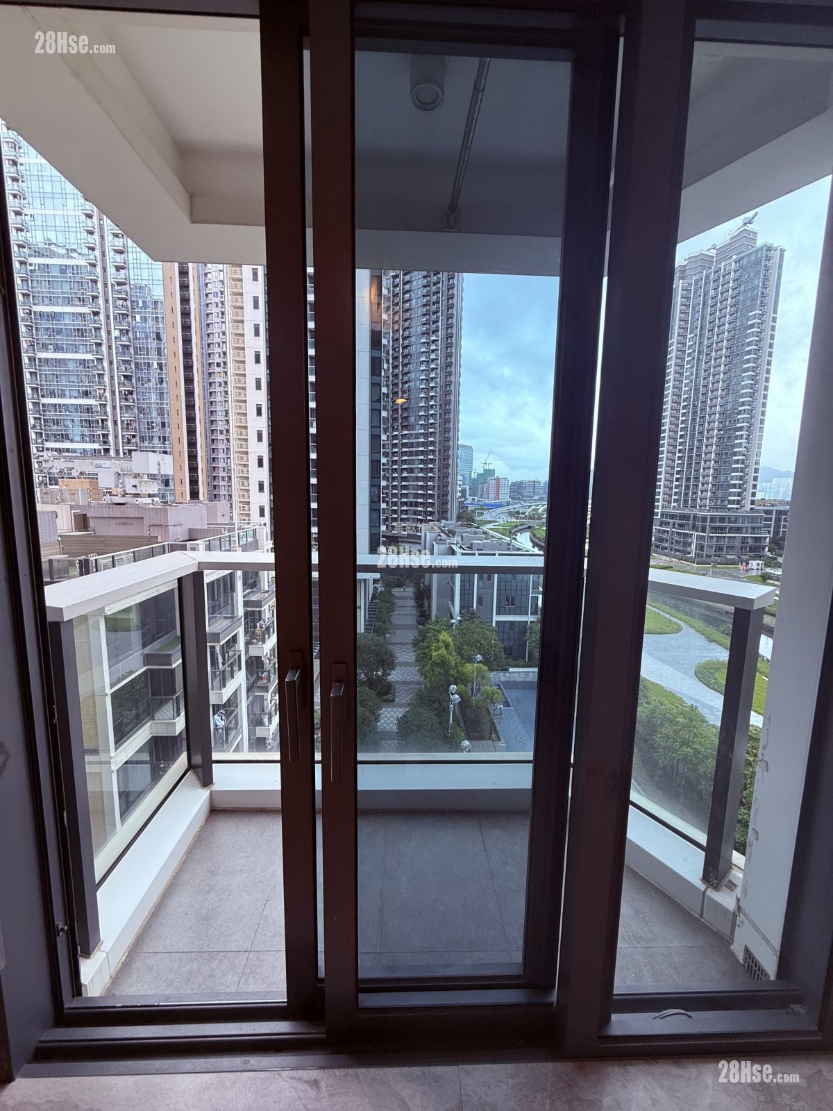 Oasis Kai Tak 租盘 3 房 , 2 浴室 752 平方尺