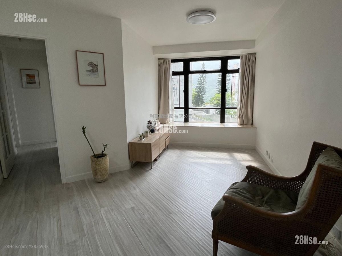 康怡花园 售盘 2 房 , 1 浴室 529 平方尺