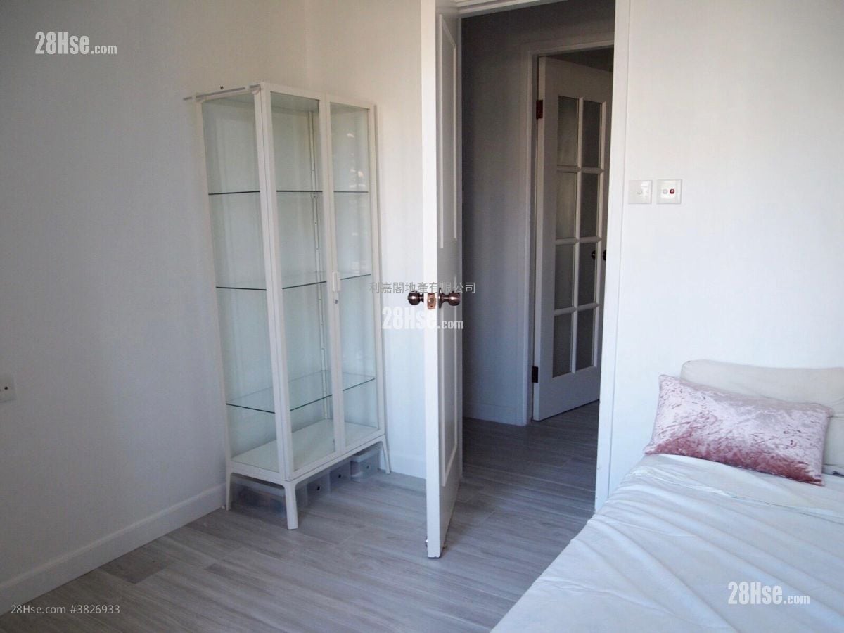 康怡花园 售盘 2 房 , 1 浴室 529 平方尺