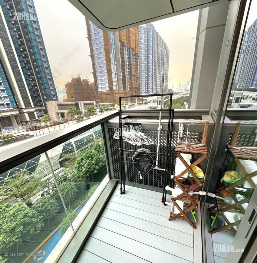 One Victoria Sell 1 Bedroom , 1 Bathroom 338 ft²