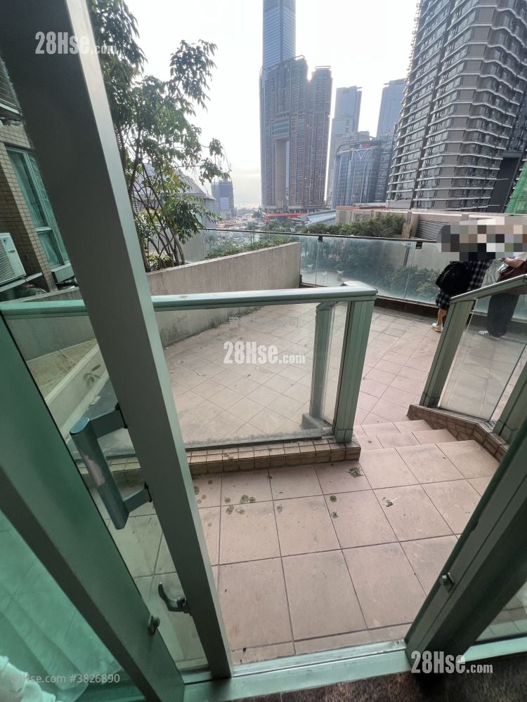 The Victoria Towers Sell 2 Bedrooms , 1 Bathroom 457 ft²