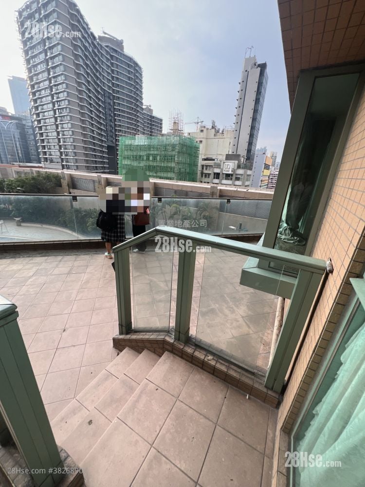 The Victoria Towers Sell 2 Bedrooms , 1 Bathroom 457 ft²