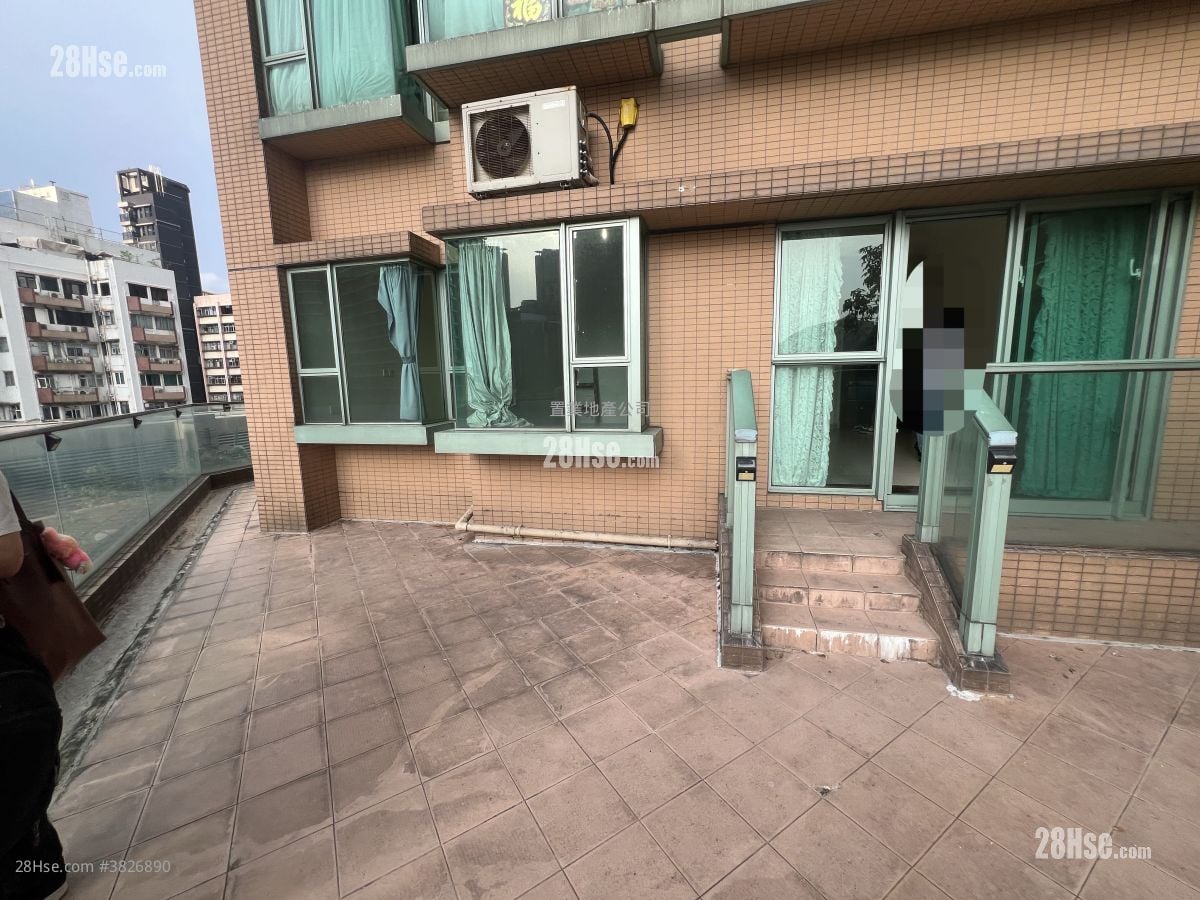 The Victoria Towers Sell 2 Bedrooms , 1 Bathroom 457 ft²