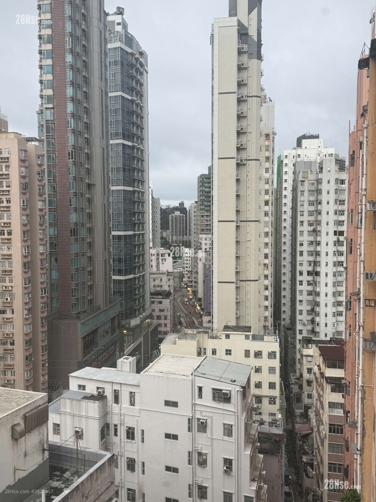 Hung Yan Building Sell 2 Bedrooms 343 ft²