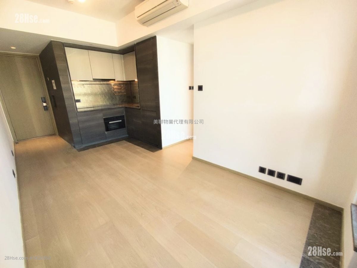 Phase 1B Of The Campton Sell 2 Bedrooms , 1 Bathroom 462 ft²