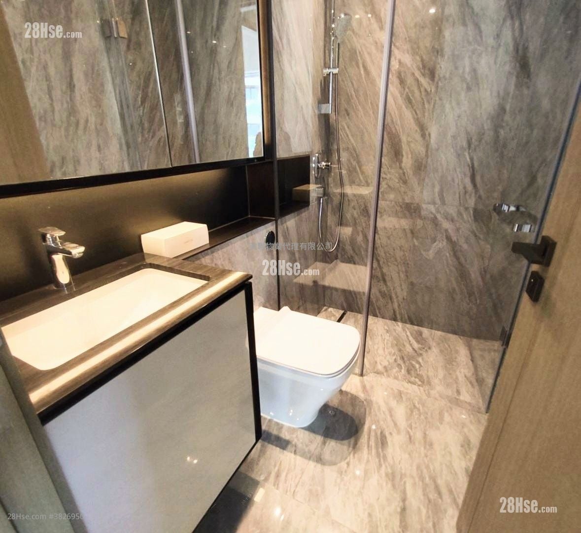 Phase 1B Of The Campton Sell 2 Bedrooms , 1 Bathroom 462 ft²