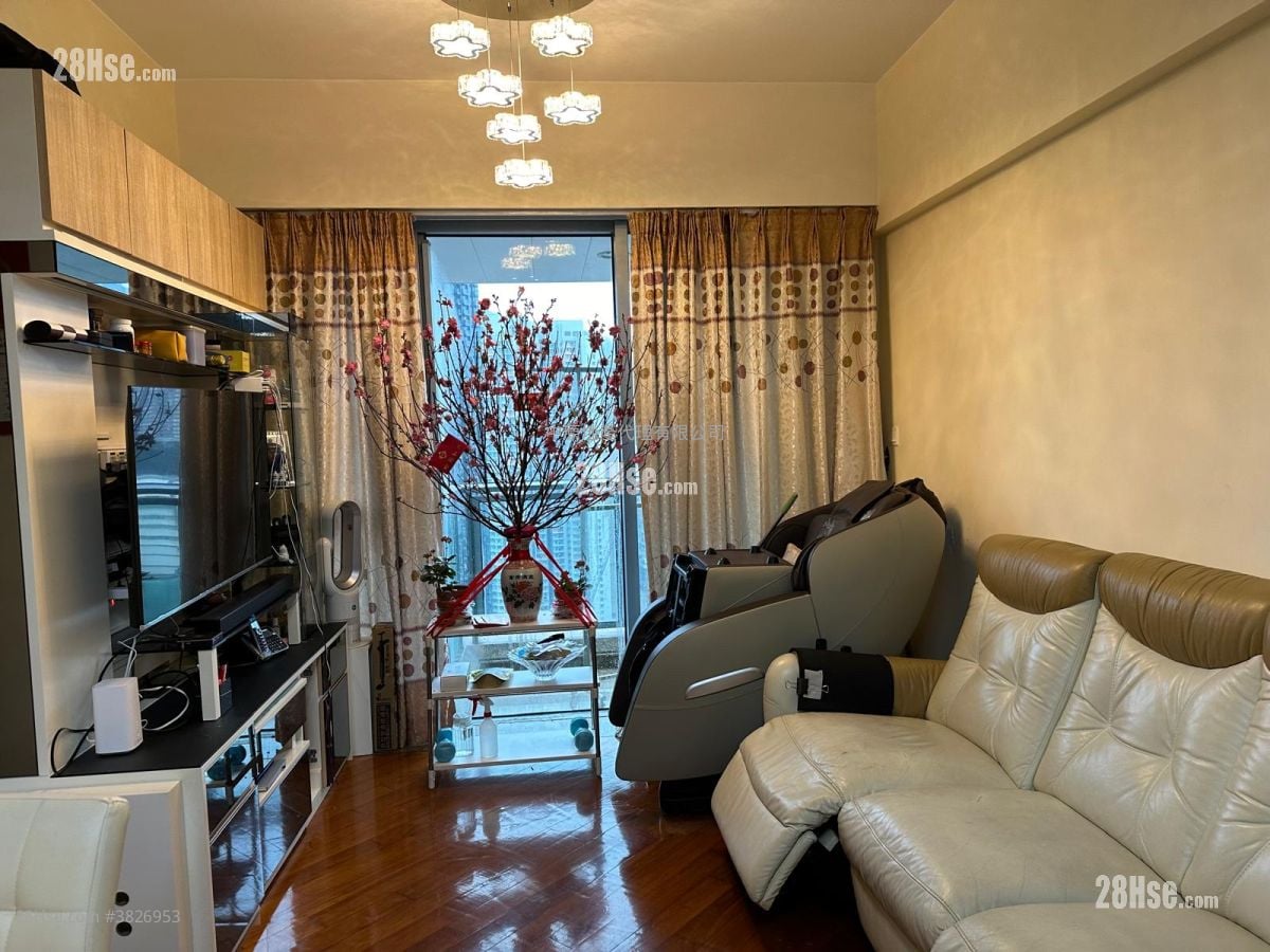 御龍山 售盤 3 房 , 2 浴室 710 平方呎