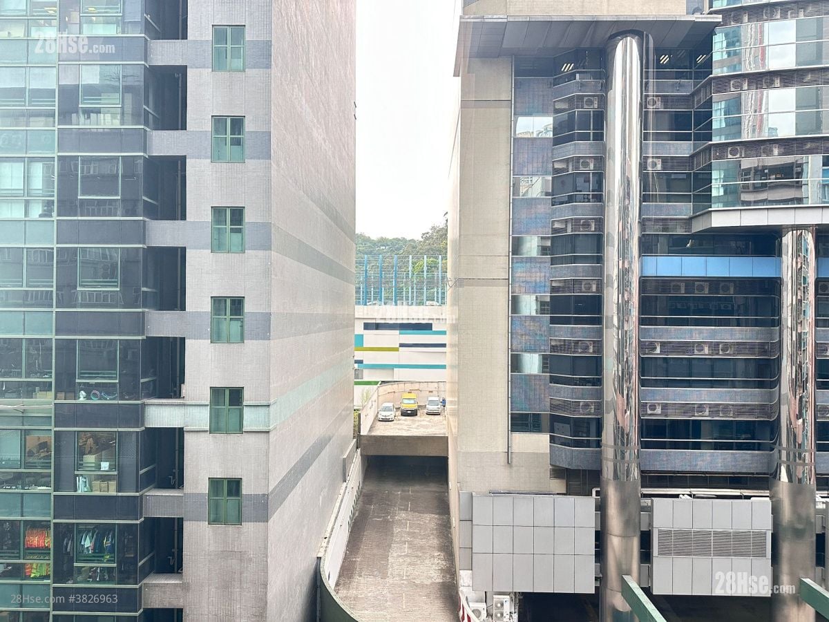 时运中心 租盘 3 房 1,367 平方尺