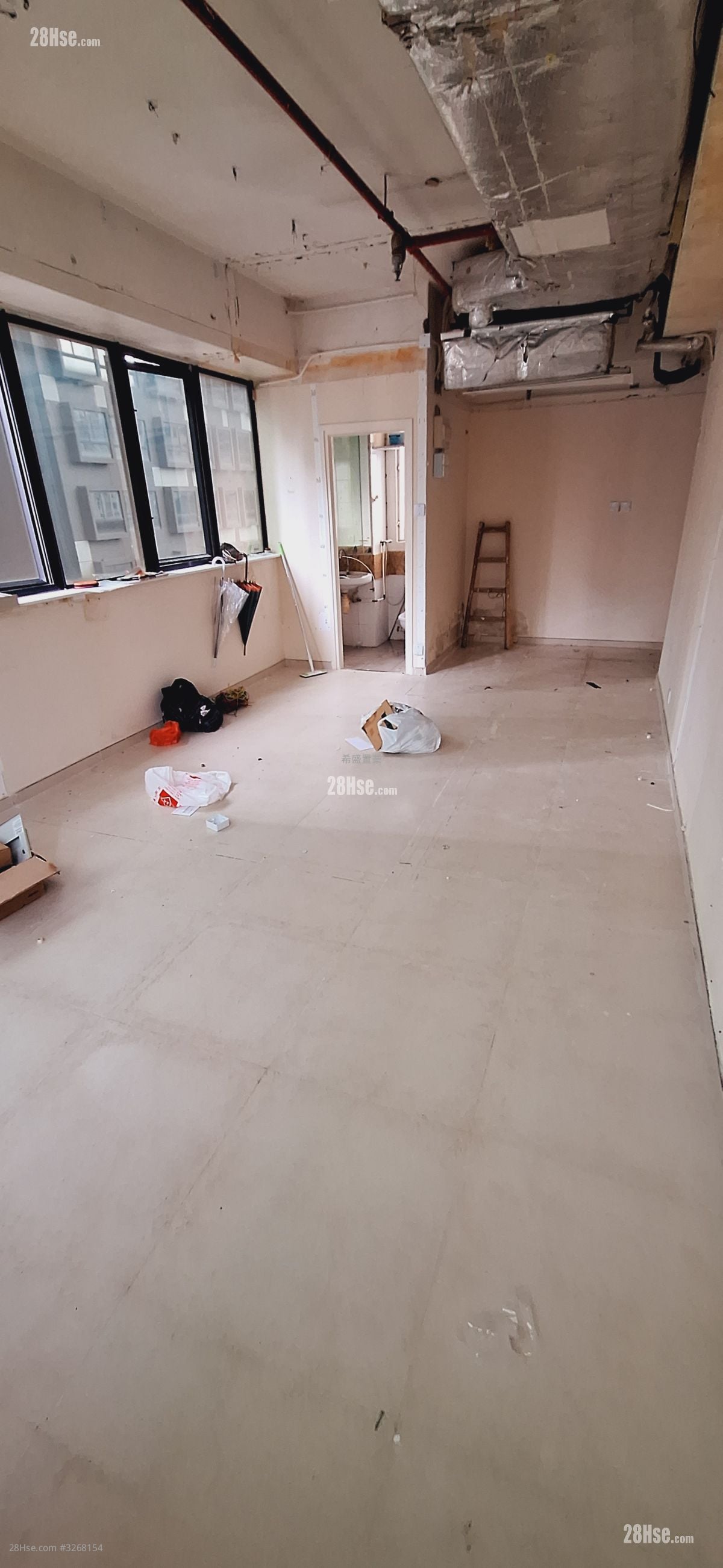 協群商業大廈 租盤 1 房