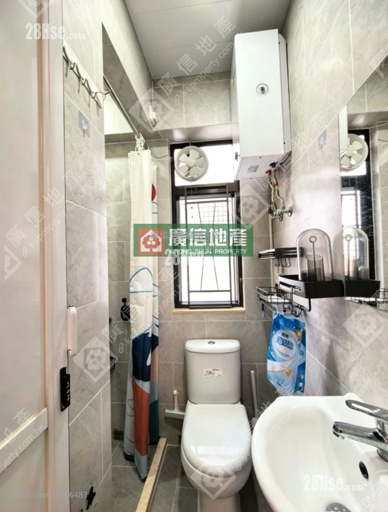 福明大廈 租盤 2 房 , 1 浴室 296 平方呎