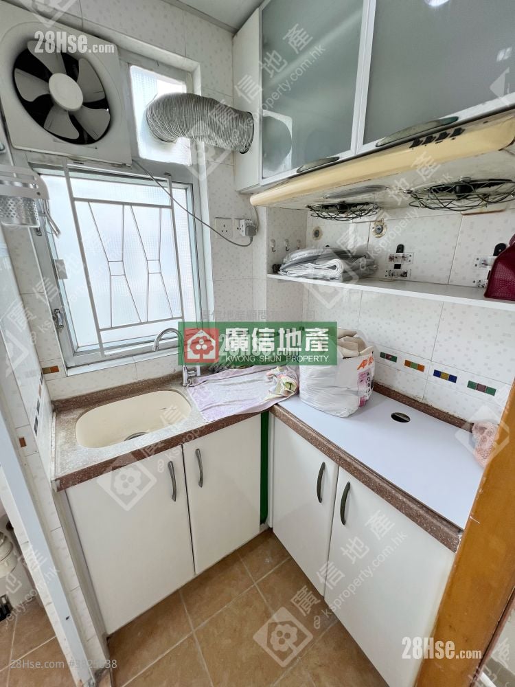 福和大樓 租盤 2 房 , 1 浴室 240 平方呎