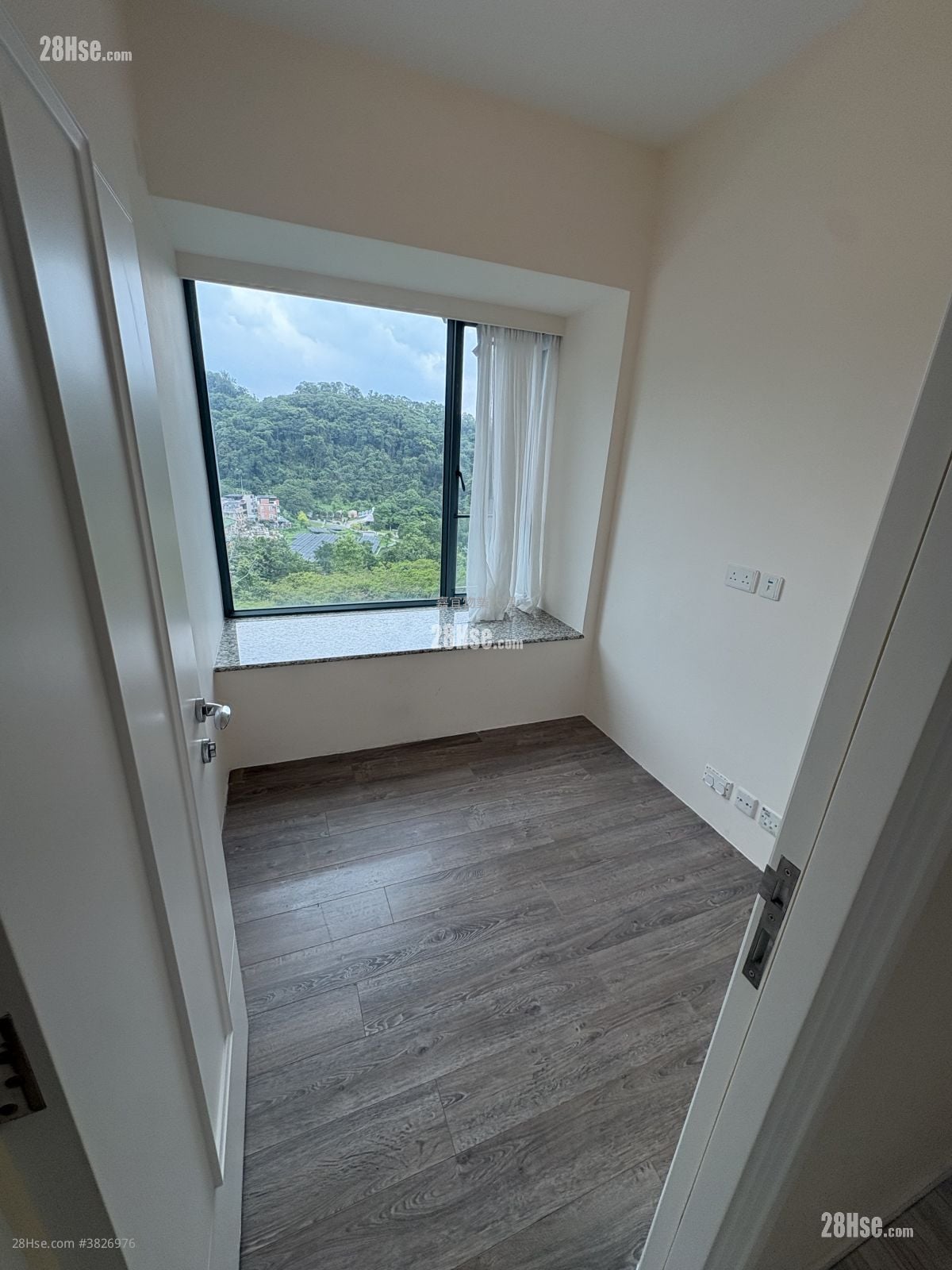 嵐山 租盤 3 房 , 2 浴室 928 平方呎