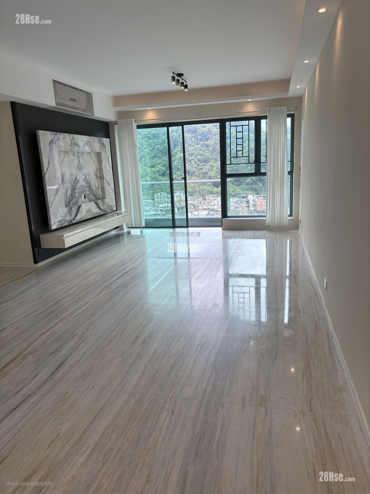 嵐山 租盤 3 房 , 2 浴室 928 平方呎