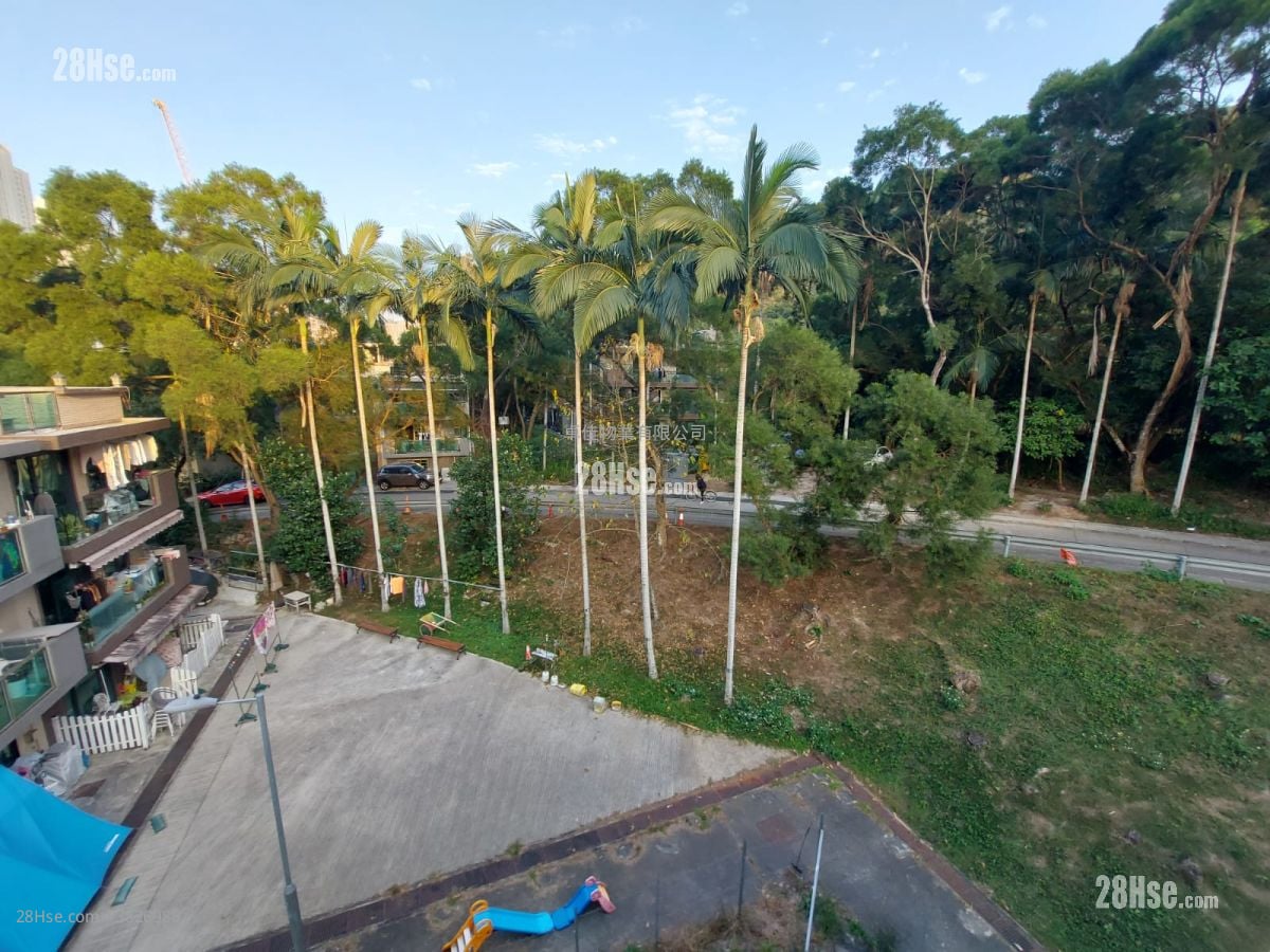 村屋 租盤 3 房 , 1 浴室 700 平方呎