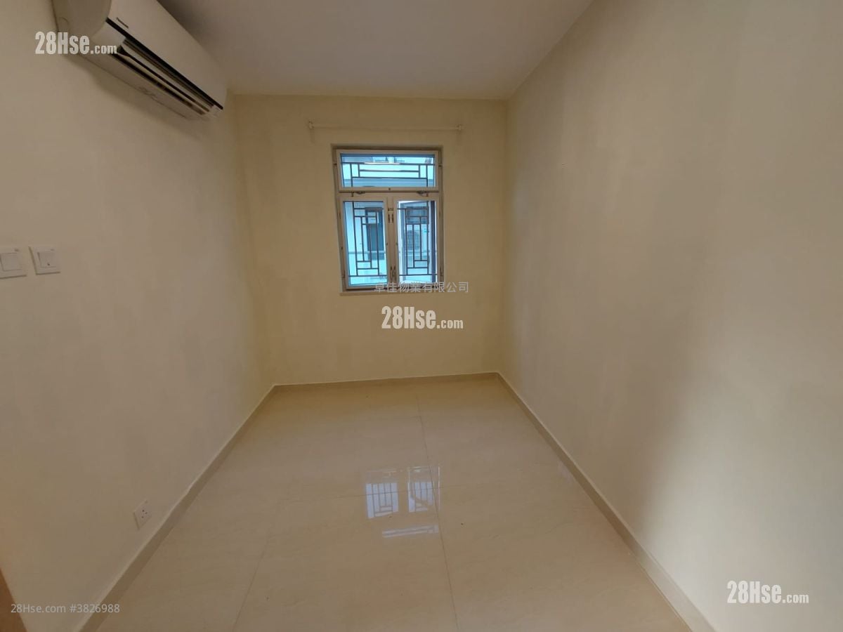 村屋 租盤 3 房 , 1 浴室 700 平方呎