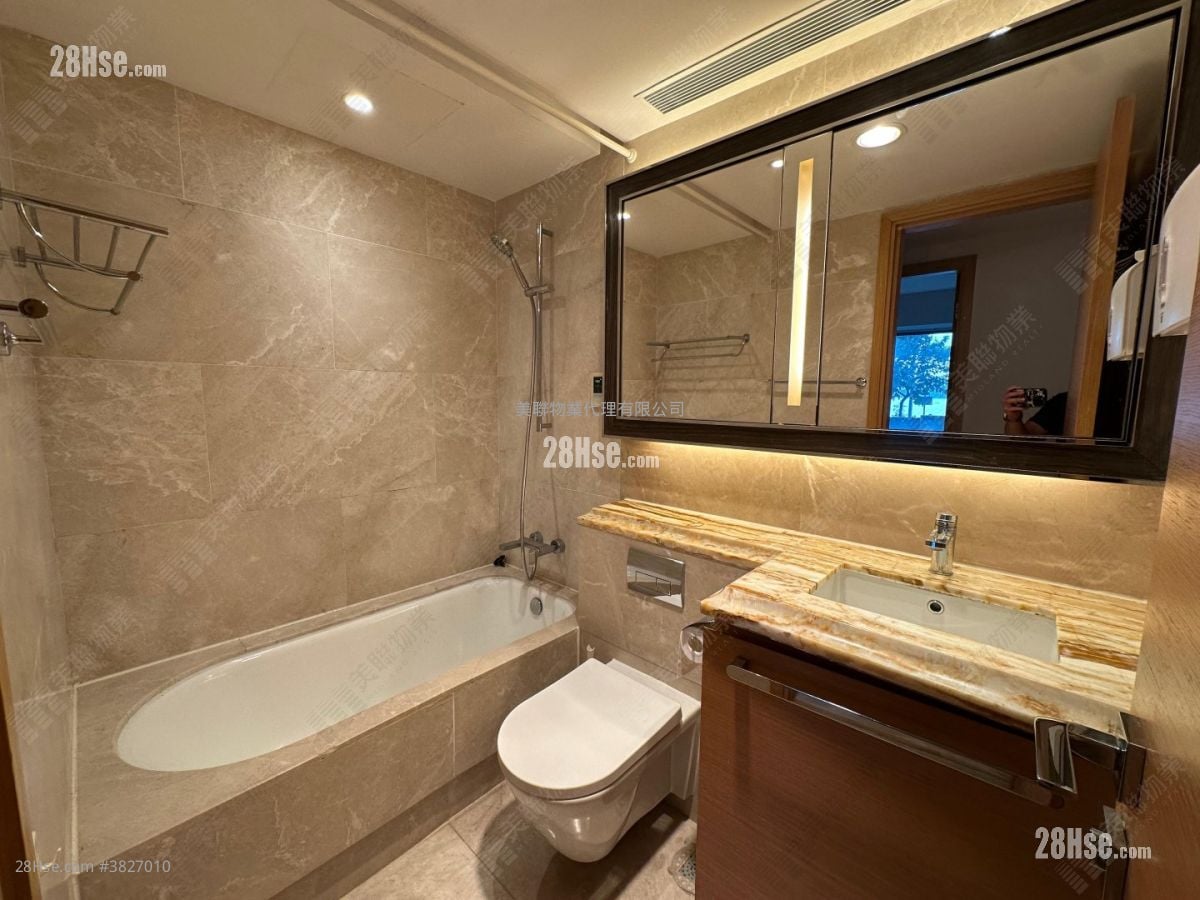 Providence Bay Sell 4 Bedrooms , 5+ Bathrooms 1,696 ft²