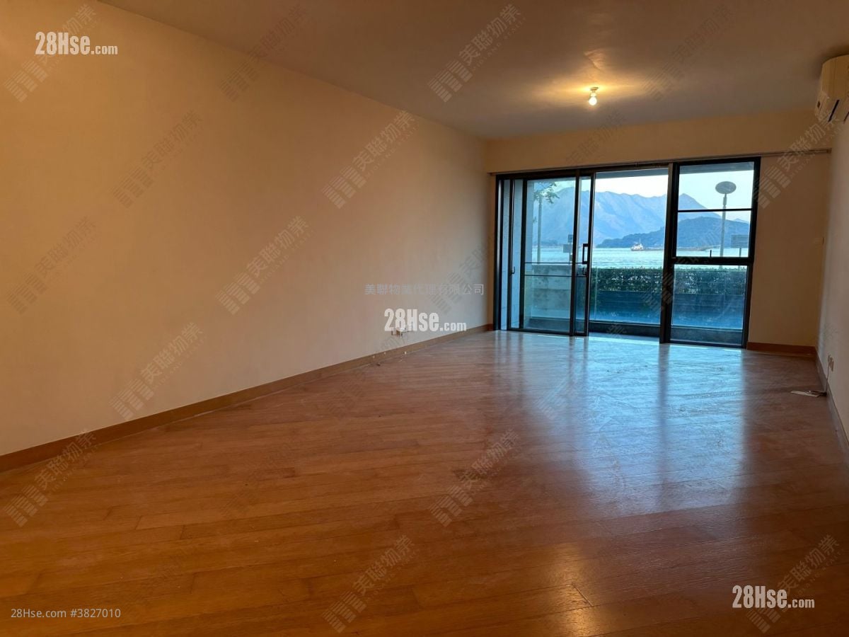 Providence Bay Sell 4 Bedrooms , 5+ Bathrooms 1,696 ft²