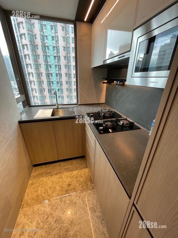 文曜 租盤 1 房 , 1 浴室 379 平方呎