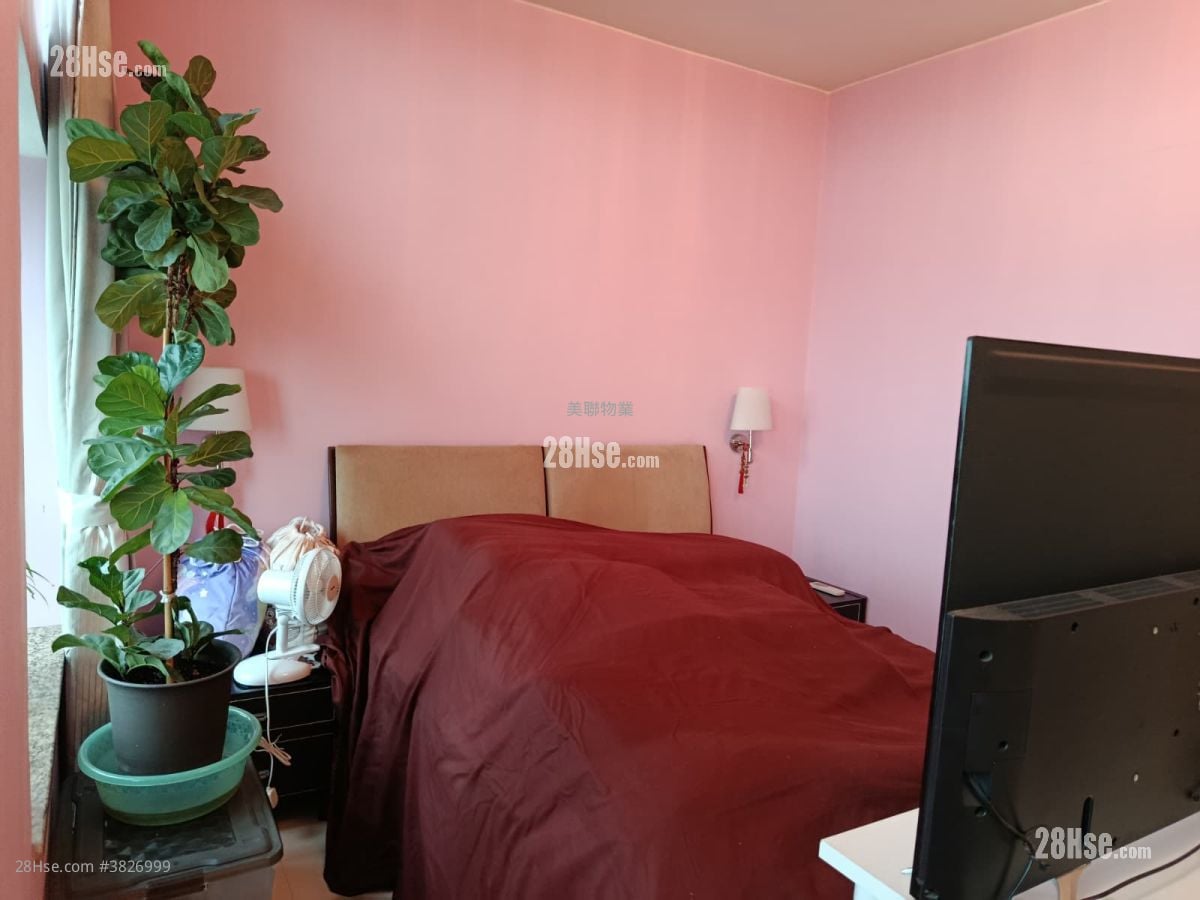 Tung Chung Crescent Rental 2 Bedrooms , 2 Bathrooms 813 ft²