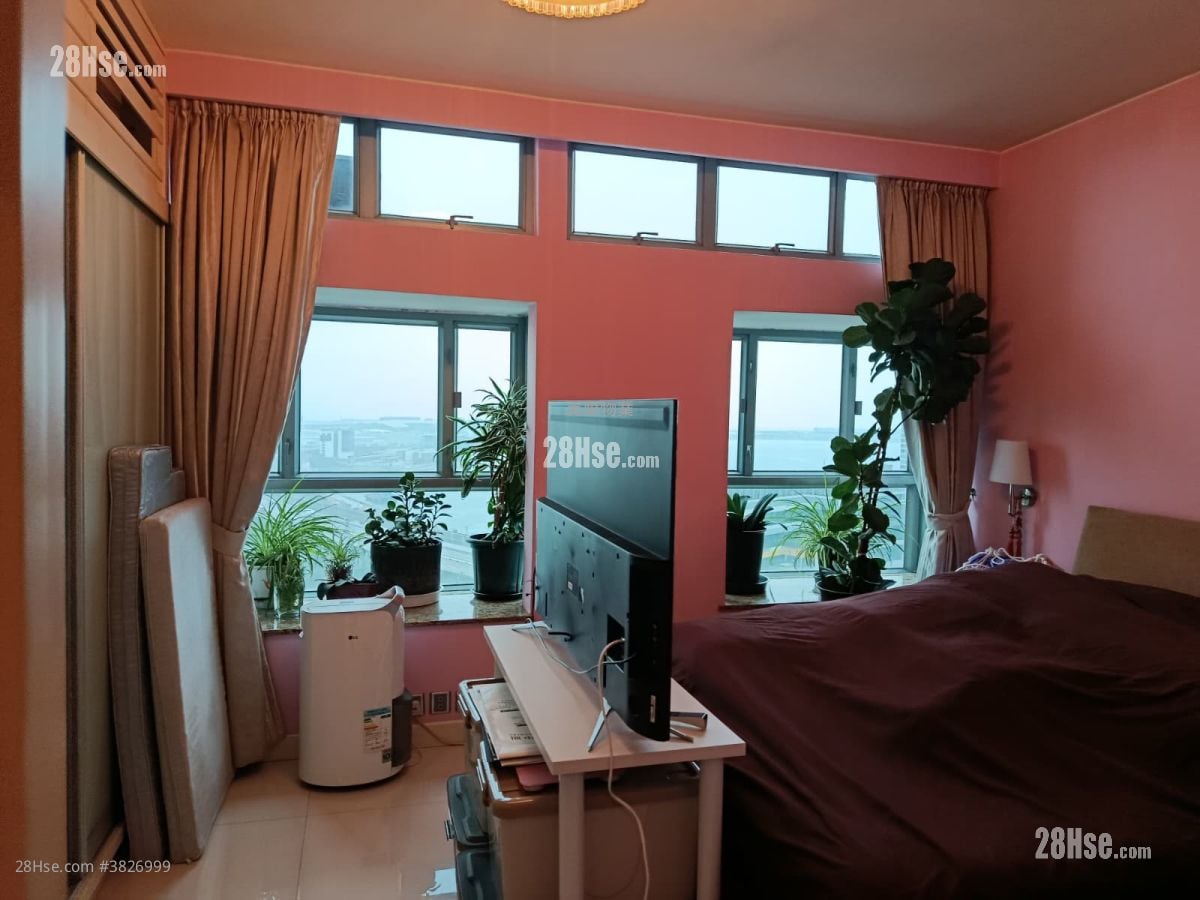Tung Chung Crescent Rental 2 Bedrooms , 2 Bathrooms 813 ft²