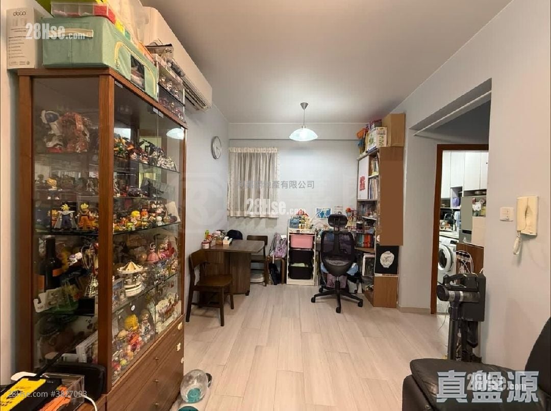 皇府山 售盤 2 房 , 1 浴室 490 平方呎