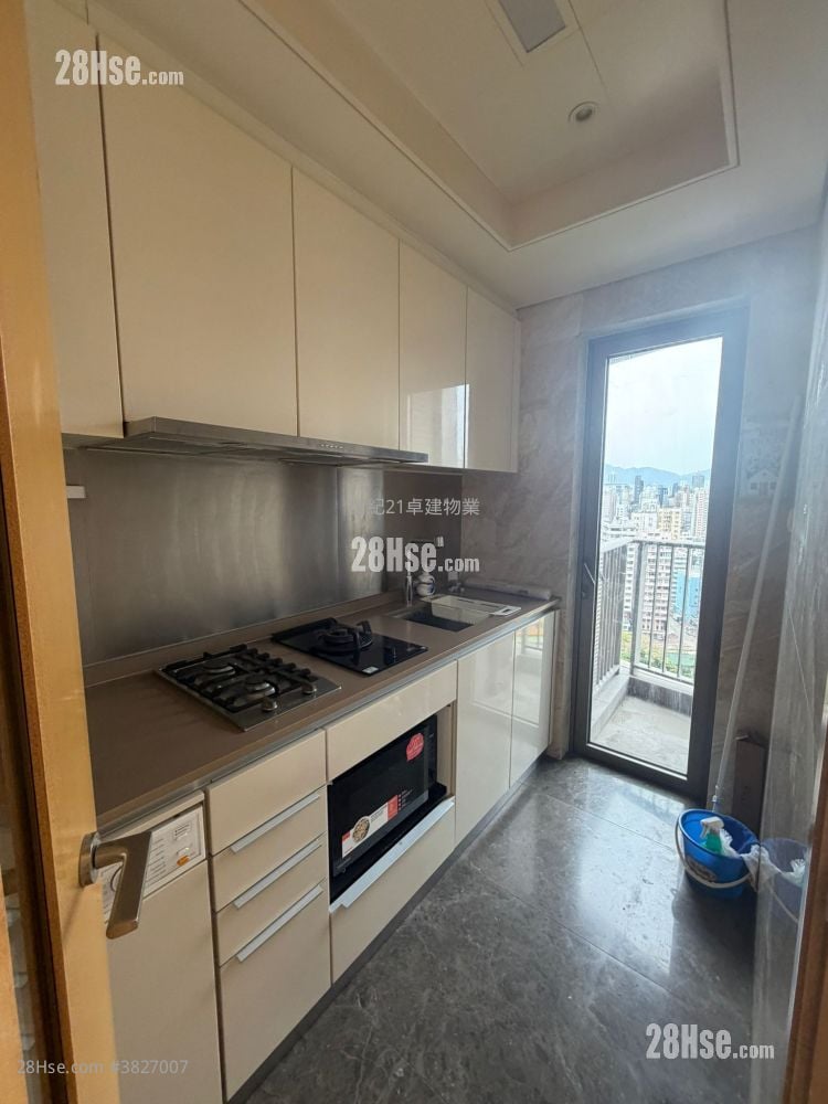 The Austin Rental 2 Bedrooms , 2 Bathrooms 581 ft²