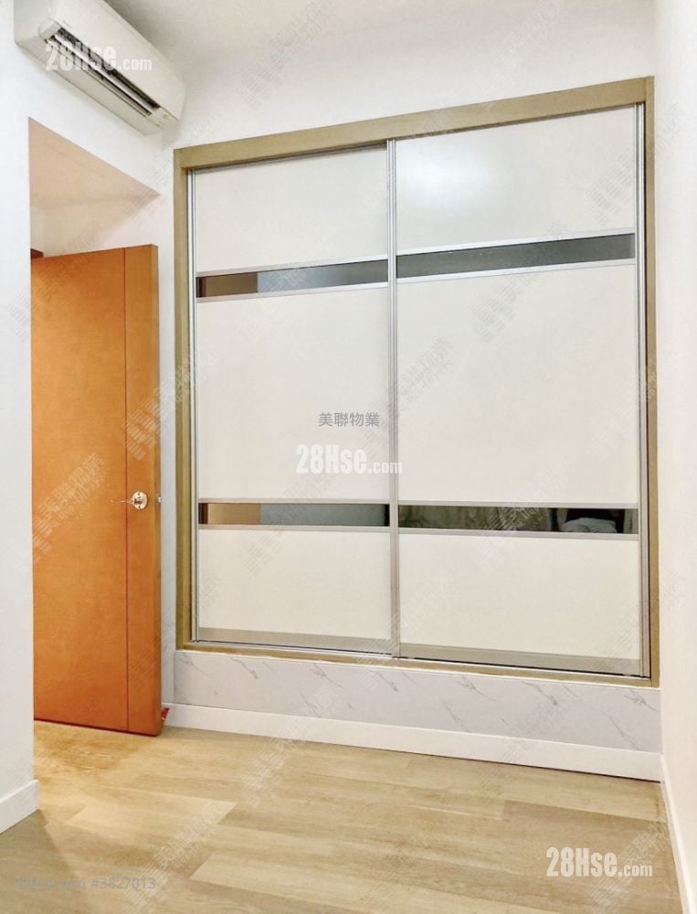 Noble Hill Sell 2 Bedrooms , 1 Bathroom 509 ft²