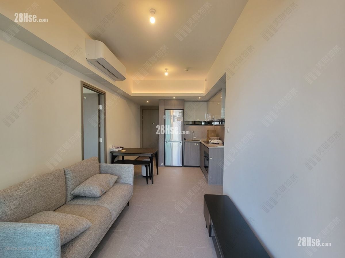 Yoho West Sell 2 Bedrooms 440 ft²