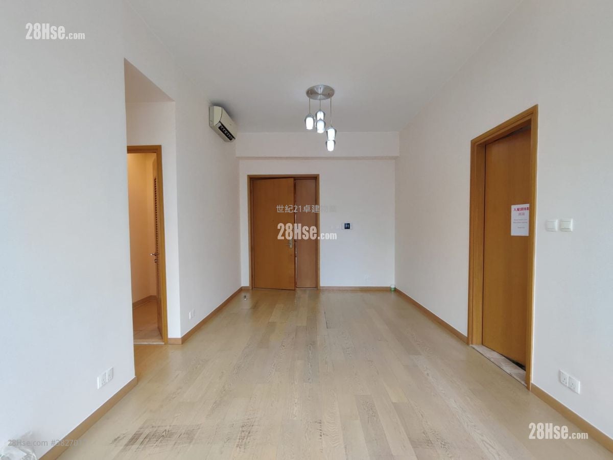 The Austin Rental 3 Bedrooms , 2 Bathrooms 867 ft²