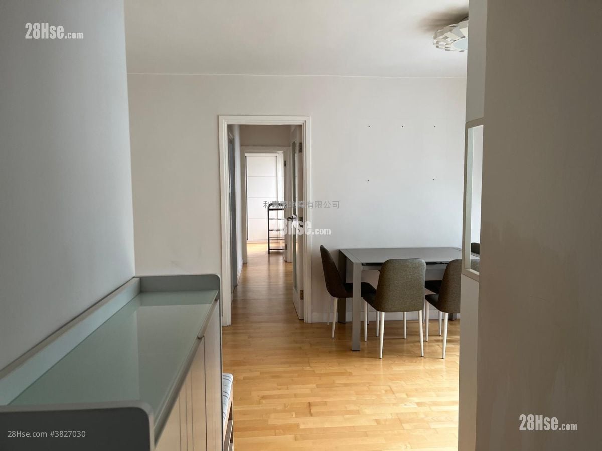 康景花园 售盘 3 房 , 2 浴室 720 平方尺