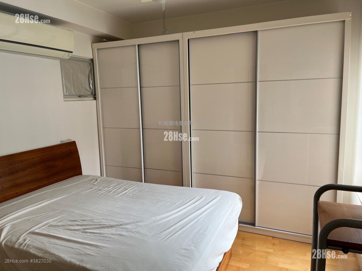 康景花园 售盘 3 房 , 2 浴室 720 平方尺