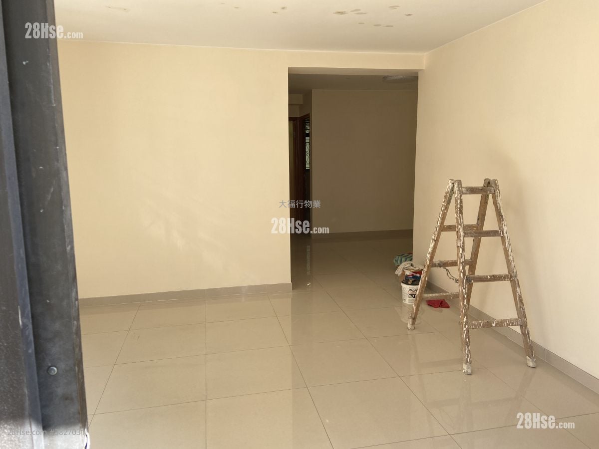 鐵路站村屋 租盤 2 房 , 1 浴室