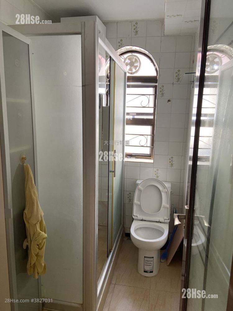 鐵路站村屋 租盤 2 房 , 1 浴室