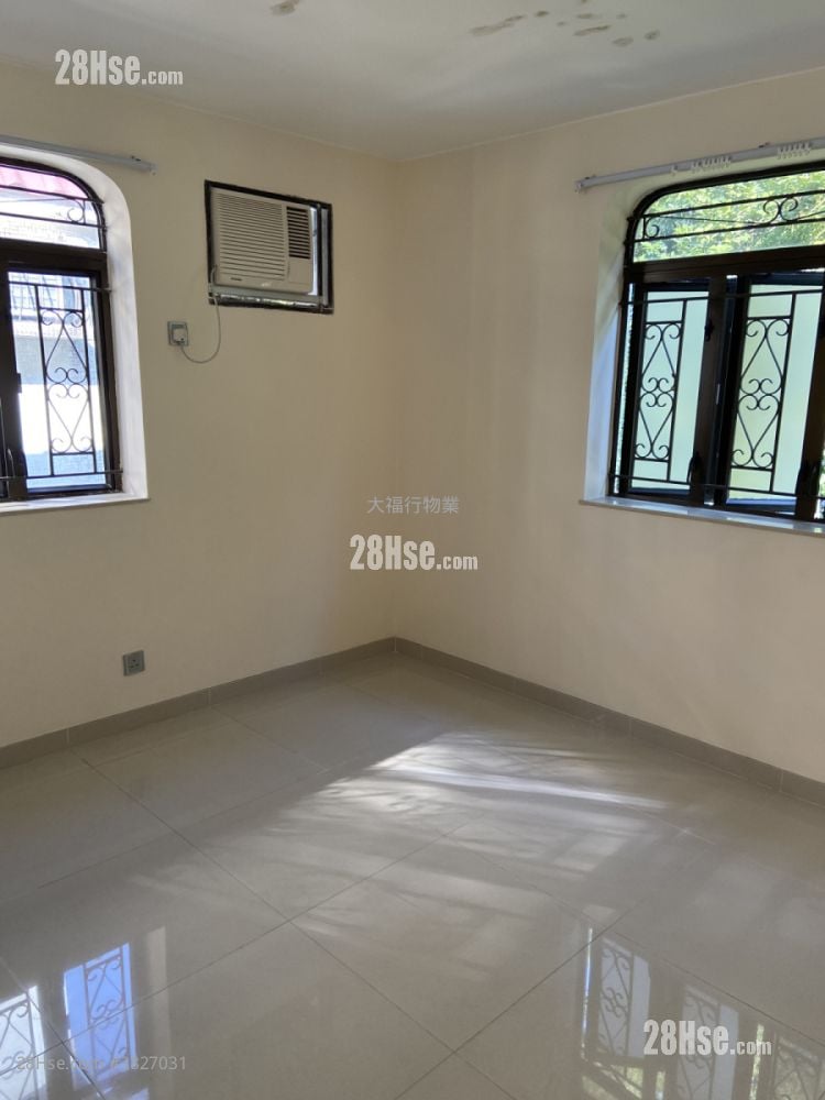 鐵路站村屋 租盤 2 房 , 1 浴室