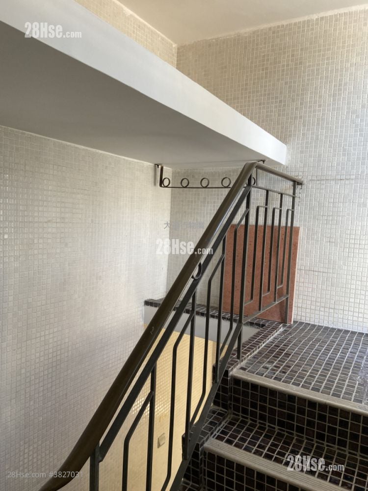 鐵路站村屋 租盤 2 房 , 1 浴室