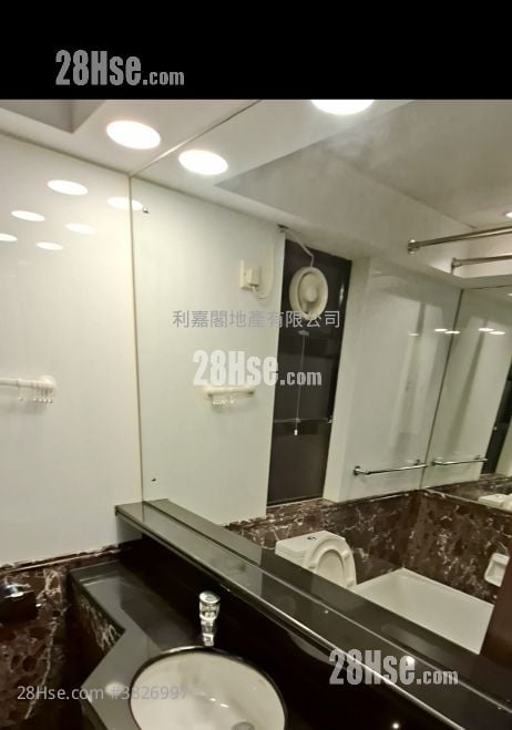 蔚華閣 售盤 3 房 , 2 浴室 659 平方呎