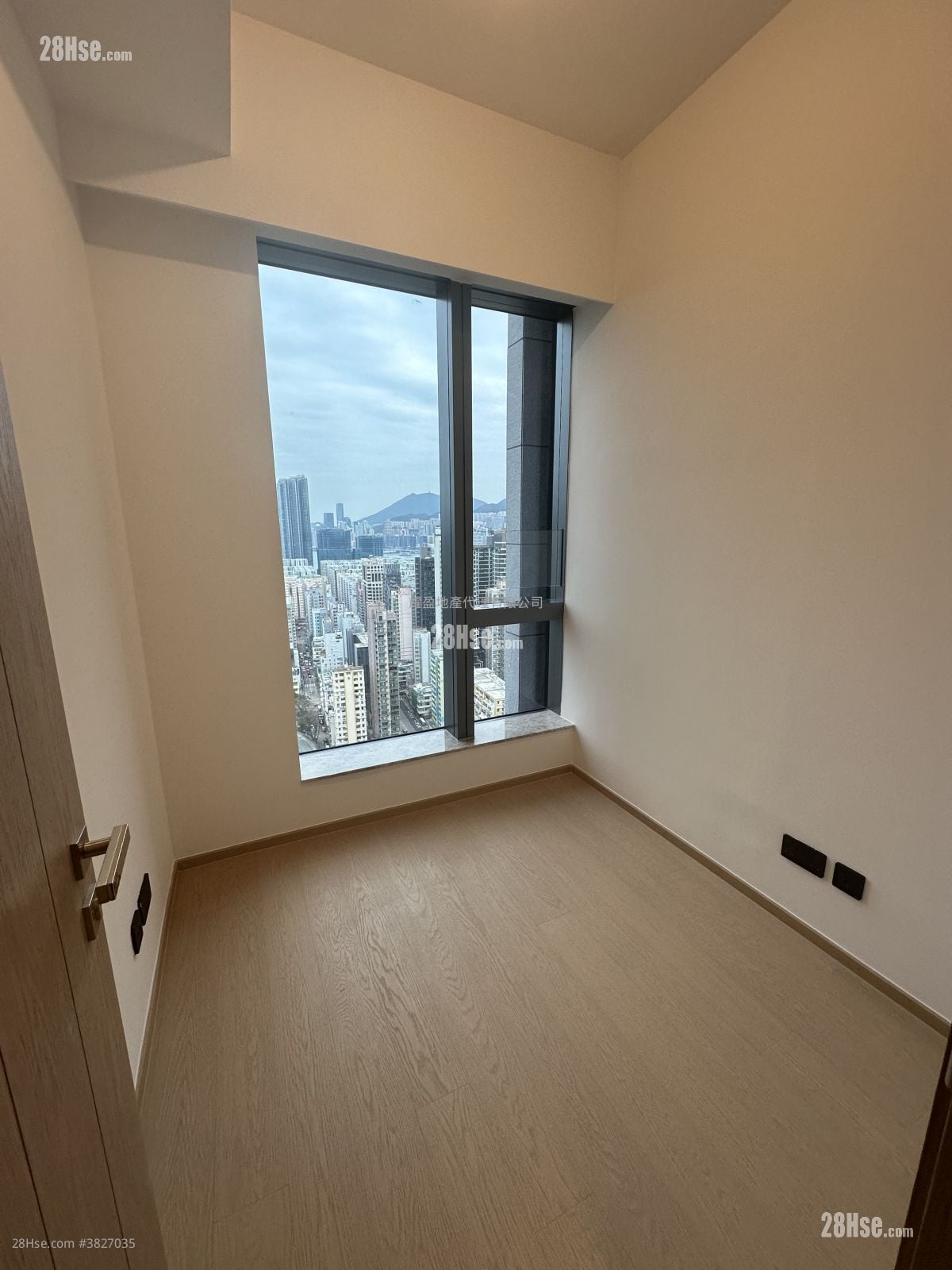 瑜一 租盘 2 房 , 1 浴室 464 平方尺