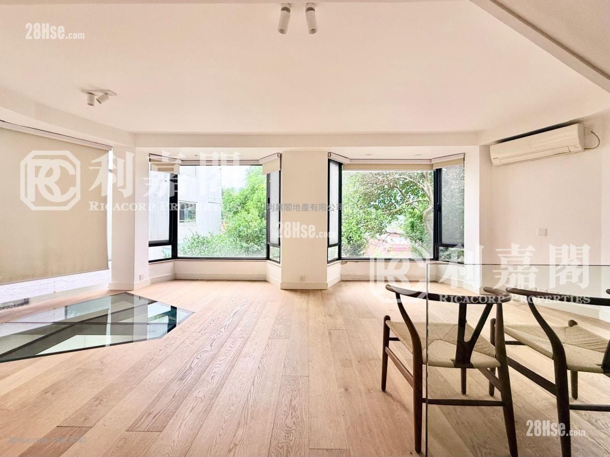 南苑别墅 售盘 4 房 , 2 浴室 1,800 平方尺