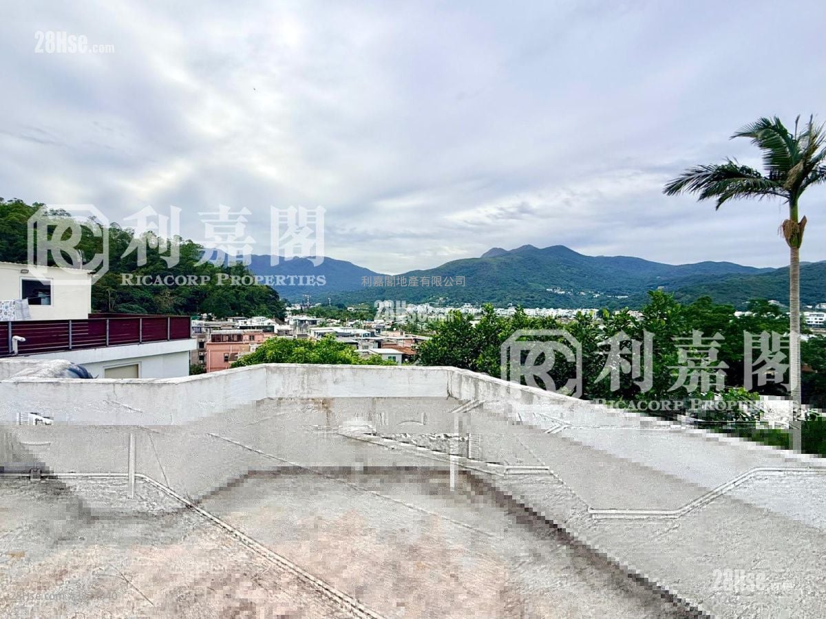 南苑别墅 售盘 4 房 , 2 浴室 1,800 平方尺