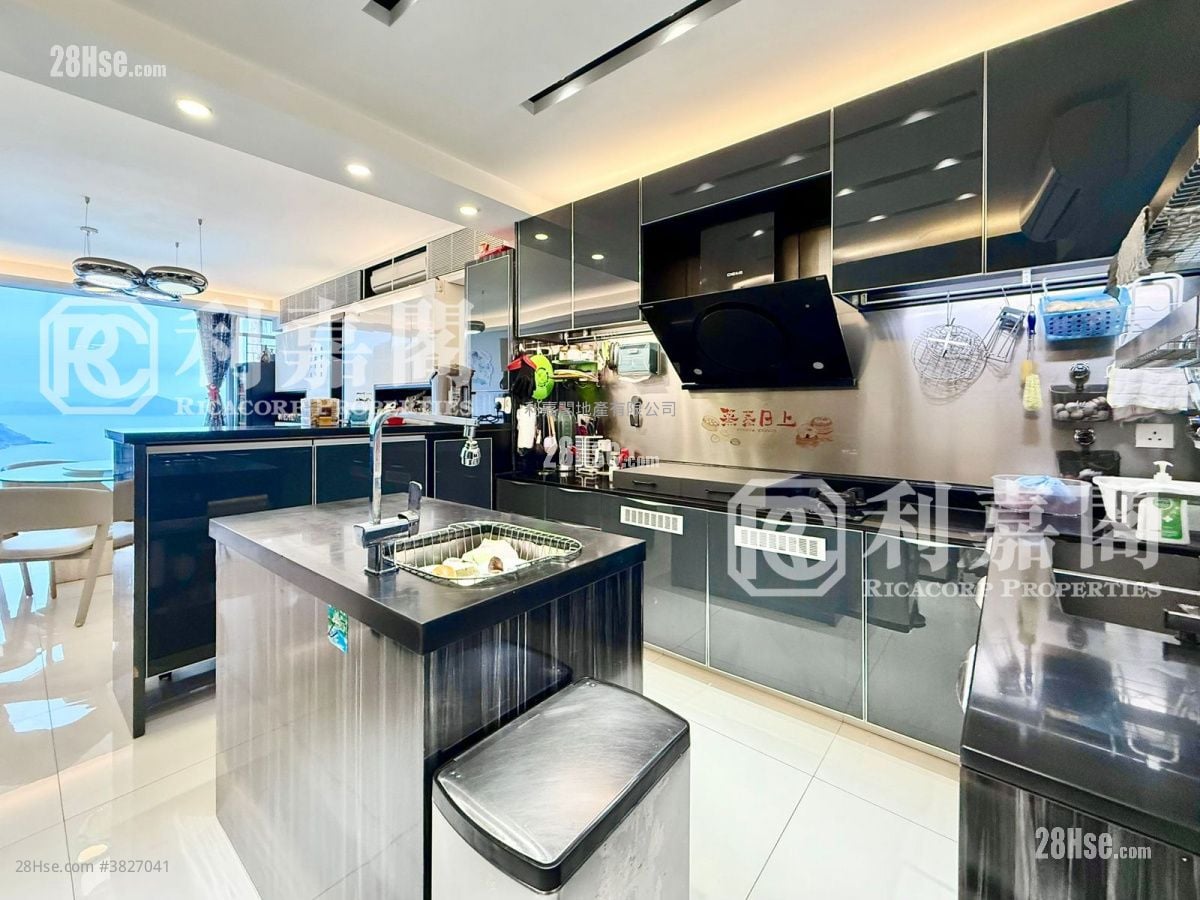 Hawaii Garden Sell 3 Bedrooms , 2 Bathrooms 1,852 ft²