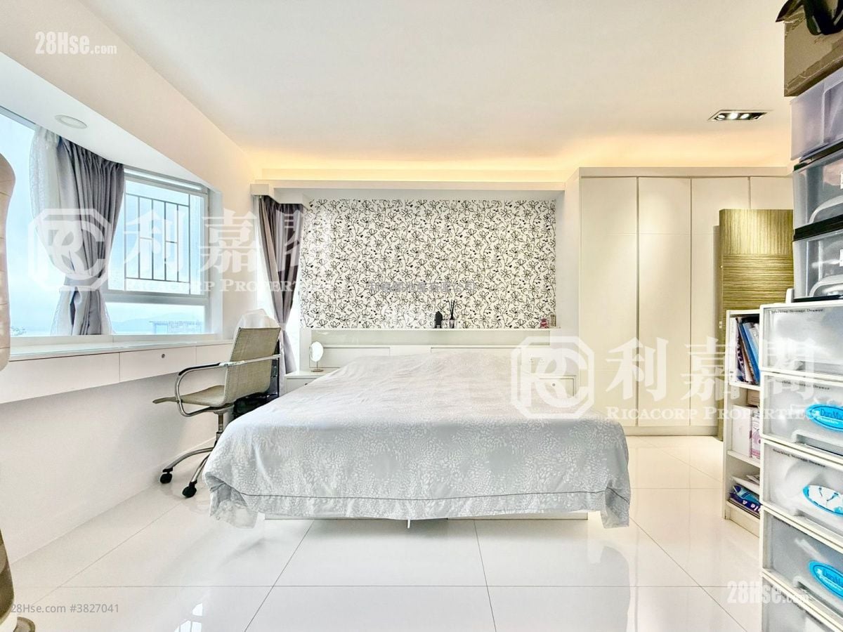 Hawaii Garden Sell 3 Bedrooms , 2 Bathrooms 1,852 ft²