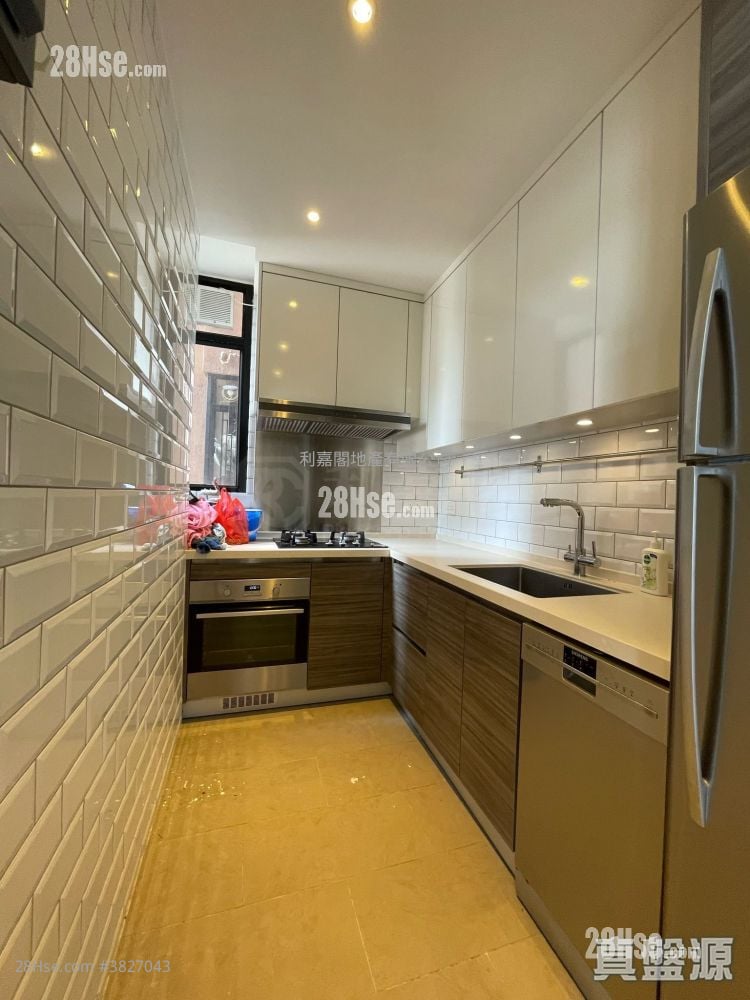 加惠臺 售盤 3 房 , 2 浴室 642 平方呎