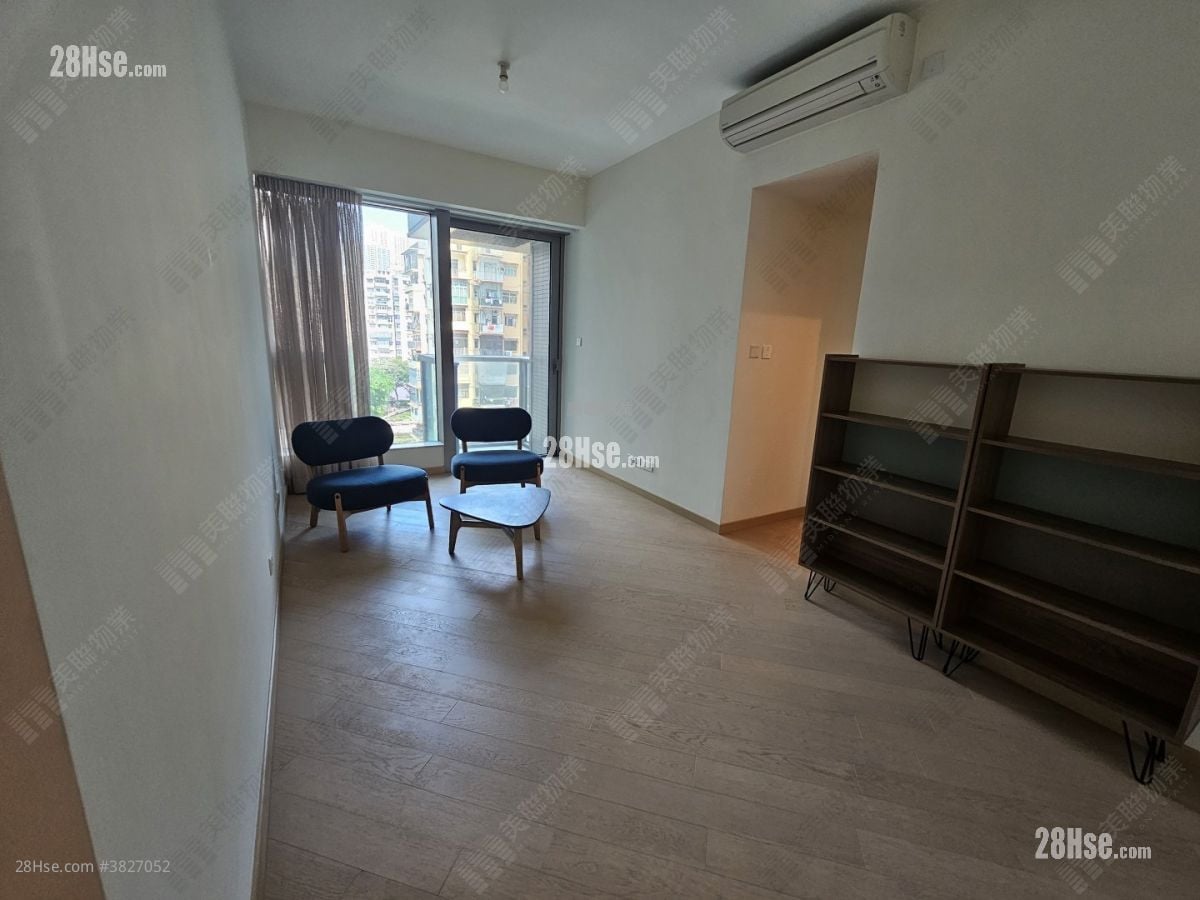 Grand Central Sell 2 Bedrooms 597 ft²