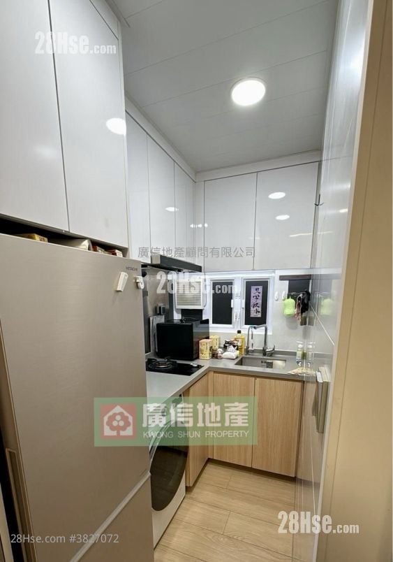 海昇大廈 售盤 1 房 , 1 浴室 319 平方呎