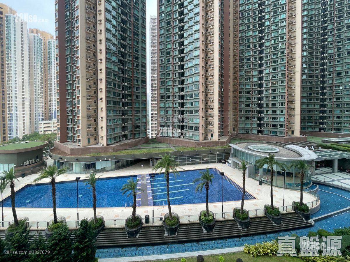 Park Central Sell 3 Bedrooms 677 ft²