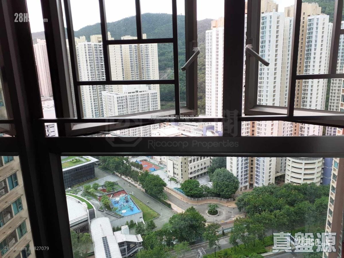 Park Central Sell 3 Bedrooms 677 ft²