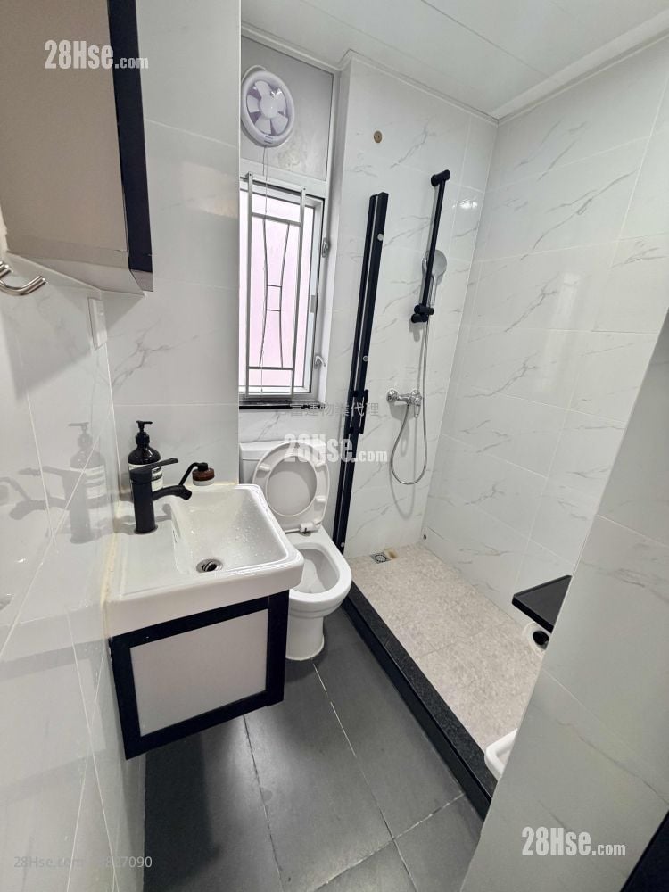 单幢楼房 租盘 1 房 , 1 浴室 290 平方尺