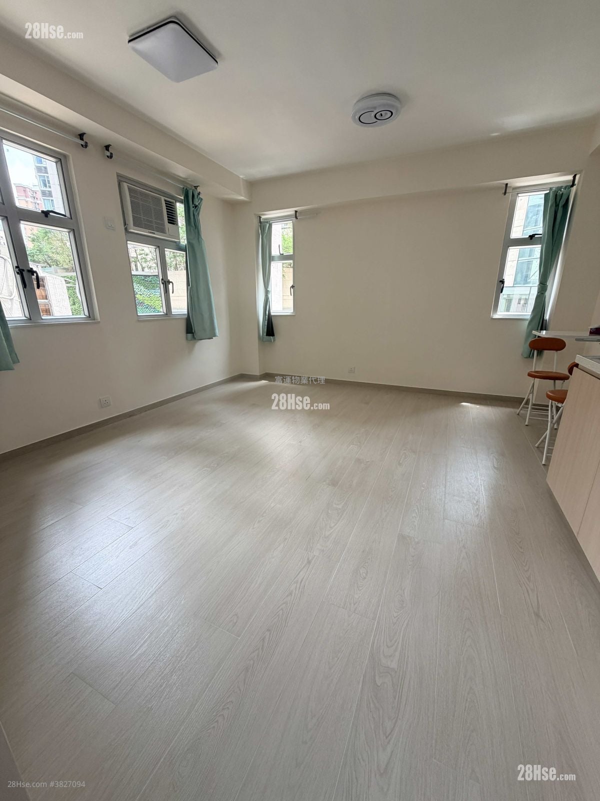 紅磡單幢 售盤 開放式間隔 , 1 浴室 216 平方呎