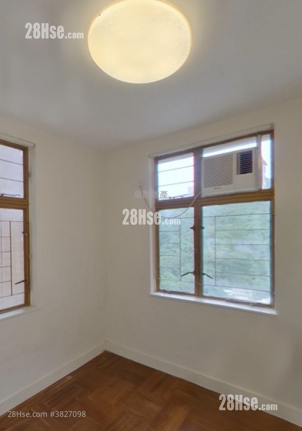 置富花园 租盘 439 平方尺