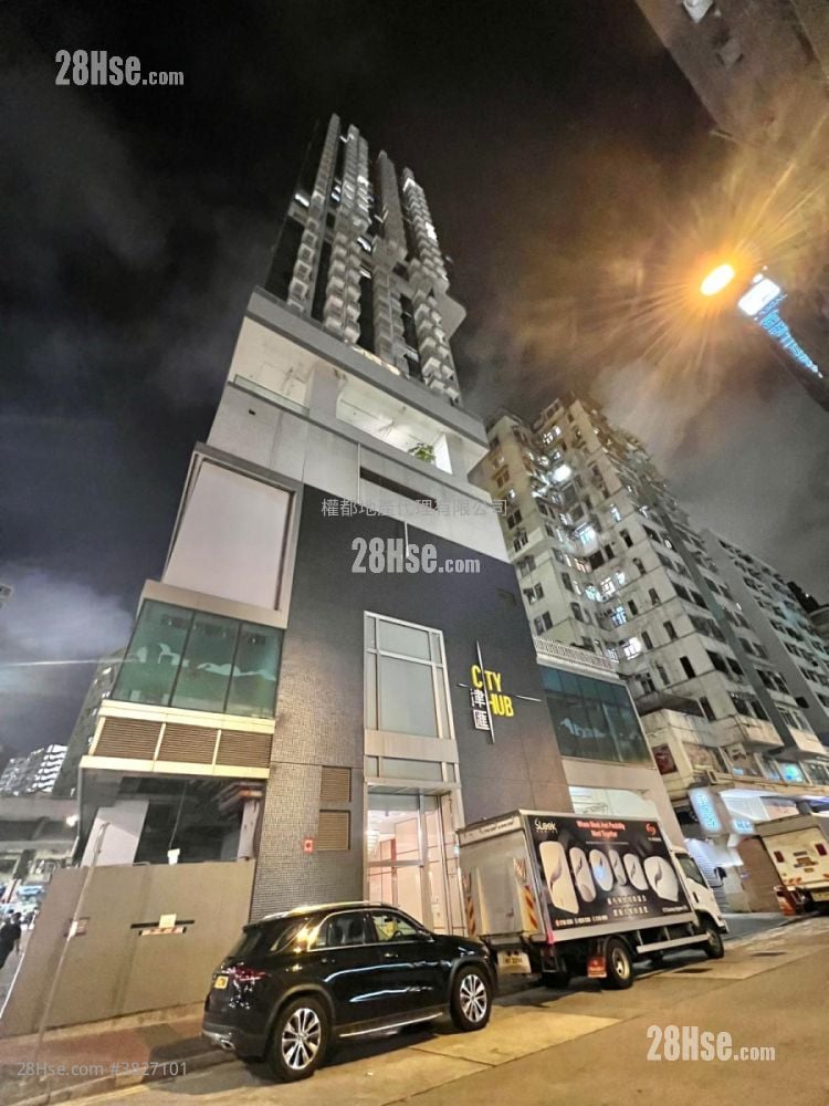 City Hub Rental Studio , 1 Bathroom 262 ft²